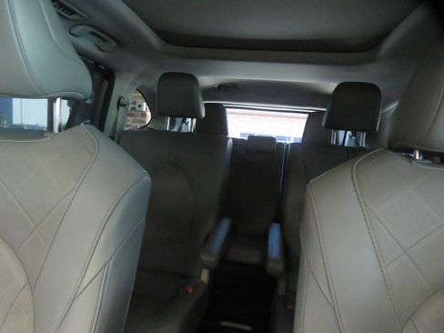Used 2021 Toyota Highlander Platinum FWD image 53