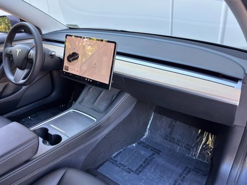 Used 2023 Tesla Model 3 Standard Range RWD image 15
