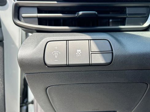 New 2026 Hyundai Elantra Sport FWD image 28