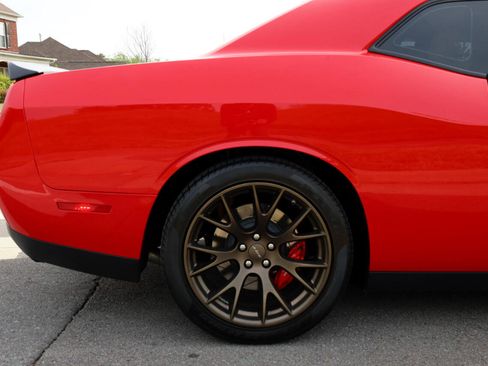 Used 2017 Dodge Challenger SRT Hellcat image 21