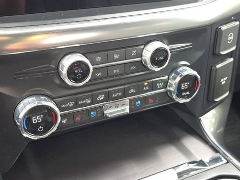 Used 2021 Ford F150 Lariat w/ Equipment Group 502A High image 35