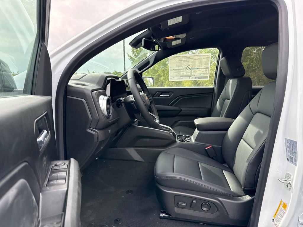 New 2026 Chevrolet Colorado LT w/ LT Convenience Package AWD/4WD image 22