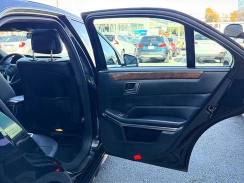 Used 2014 Mercedes-Benz E 350 4MATIC Sedan image 31