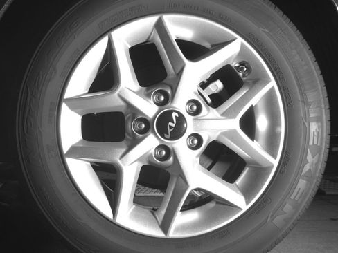 Used 2025 Kia Soul LX w/ LX Technology Package image 13