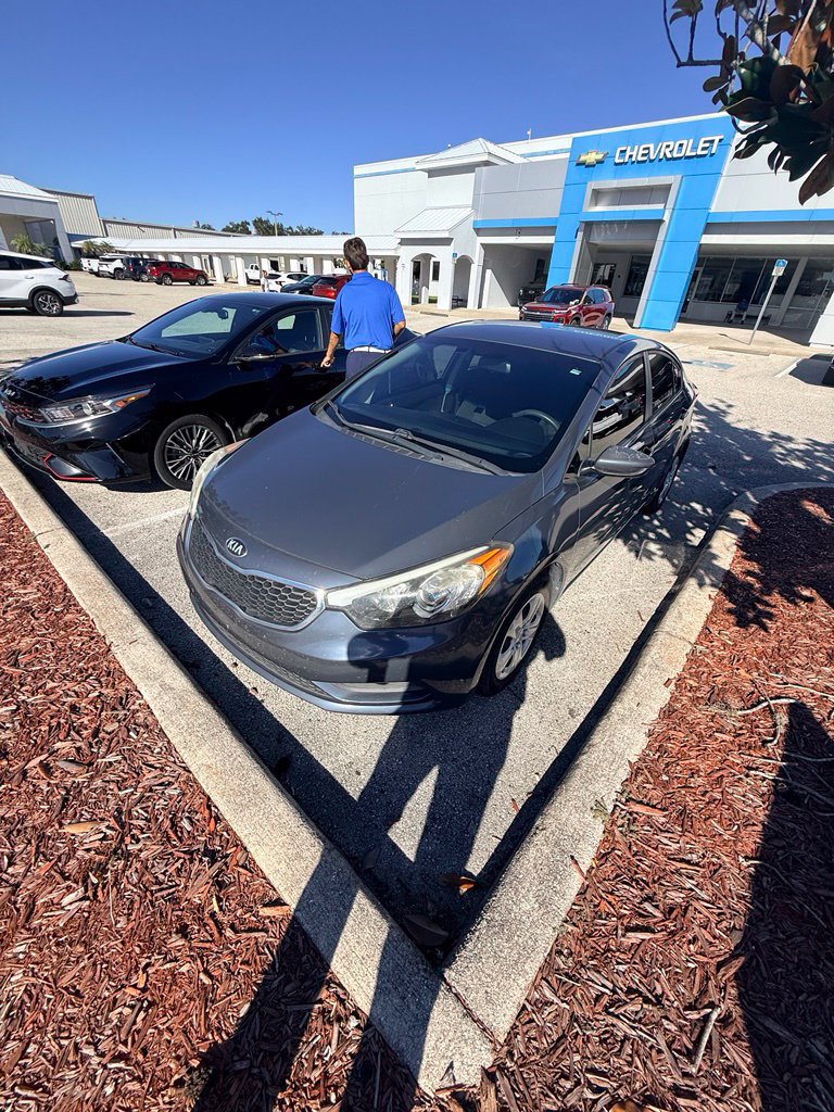 Used 2016 Kia Forte LX FWD image 3
