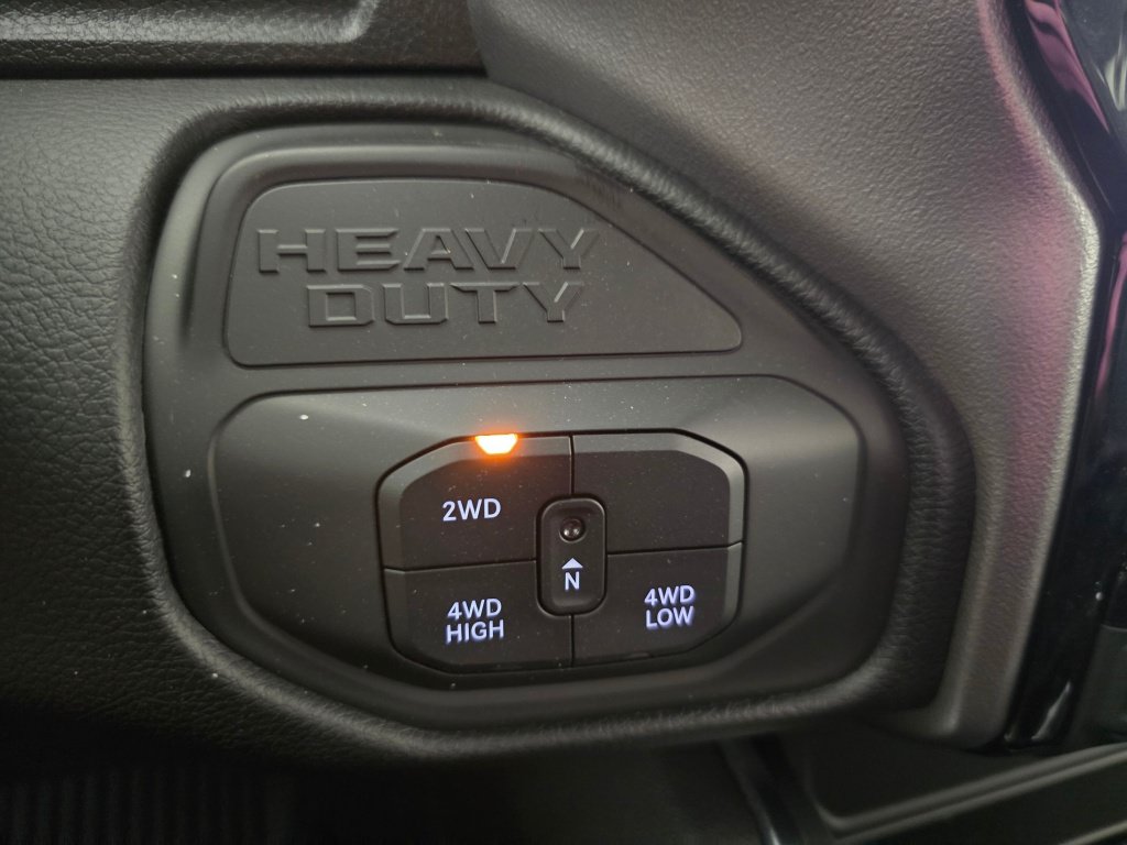 New 2026 RAM 3500 Big Horn AWD/4WD image 23