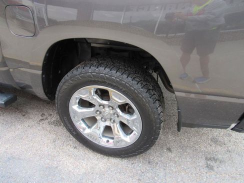Used 2019 RAM 1500 Big Horn AWD/4WD image 42