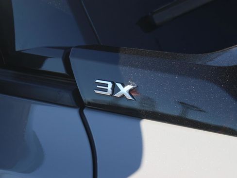 New 2025 GMC Hummer EV 3X image 10