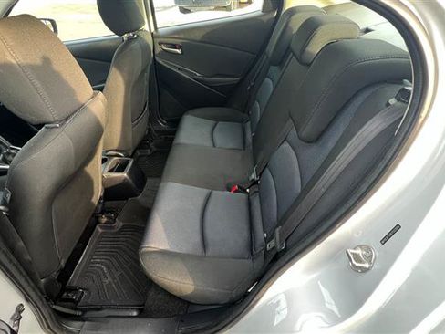 Used 2019 Toyota Yaris LE FWD image 22