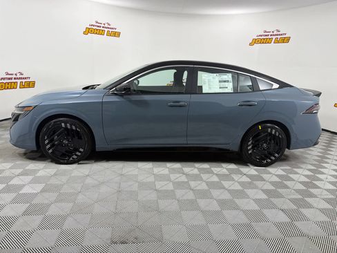 New 2026 Nissan Sentra SR w/ Floor Mat Package image 2