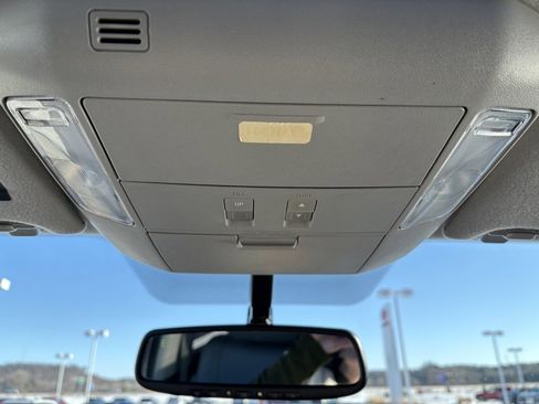 Used 2011 Toyota Sequoia SR5 w/ Premium Pkg image 23