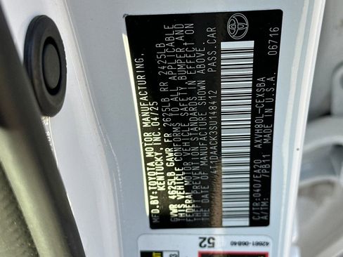 Used 2025 Toyota Camry SE image 28