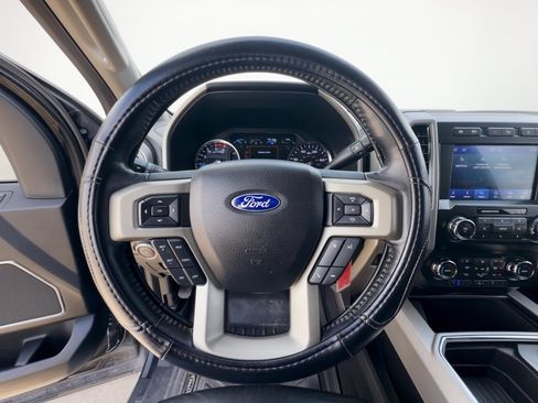 Used 2020 Ford F250 Lariat w/ Lariat Value Package AWD/4WD image 10