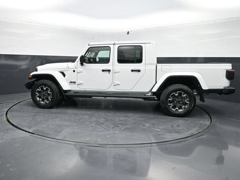 New 2026 Jeep Gladiator Sport AWD/4WD image 5