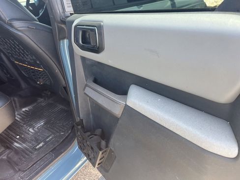 Used 2023 Ford Bronco Badlands AWD/4WD image 9