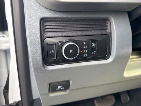 Used 2025 Ford F250 XLT image 12