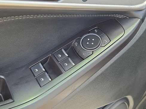 Used 2020 Ford Explorer Limited AWD/4WD image 23