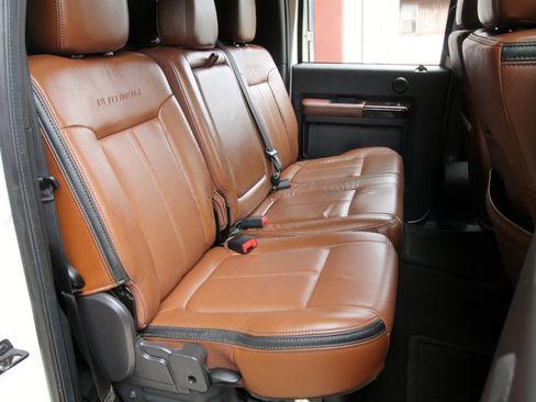 Used 2016 Ford F250 Platinum w/ FX4 Off-Road Package image 46