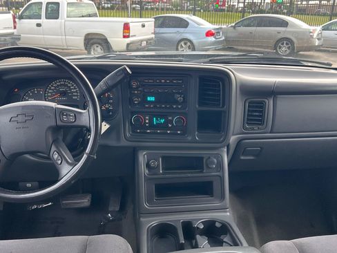 Used 2007 Chevrolet Silverado 2500 LT w/ Heavy-Duty Power Package RWD image 47