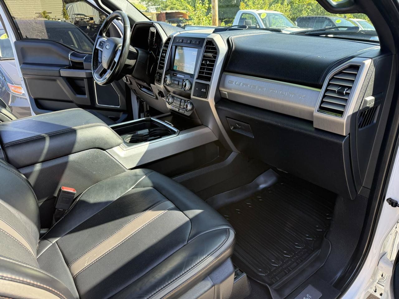 Used 2019 Ford F350 Platinum w/ Platinum Ultimate Package AWD/4WD image 24