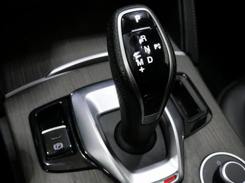 Used 2022 Alfa Romeo Stelvio Ti image 24