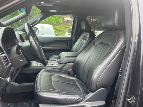 Used 2021 Ford Expedition Limited AWD/4WD image 9