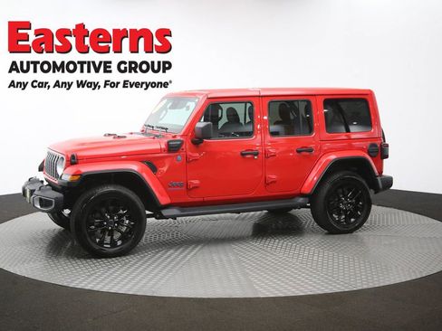 Used 2025 Jeep Wrangler Unlimited Sahara image 56