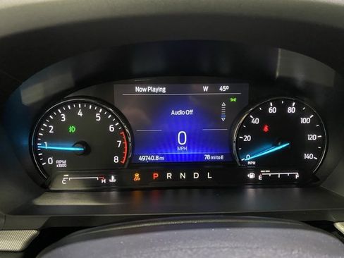 Used 2022 Ford Explorer XLT w/ Equipment Group 202A image 18