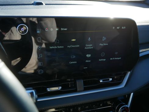 Certified 2025 Chevrolet Equinox LT image 30