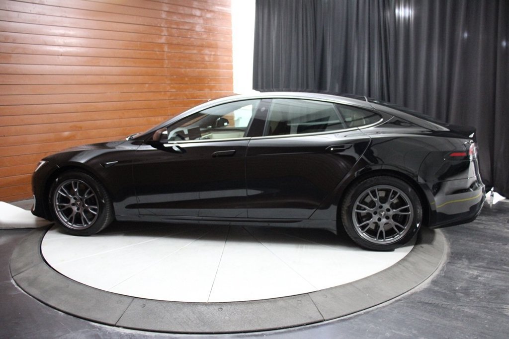 Used 2022 Tesla Model S AWD/4WD image 6