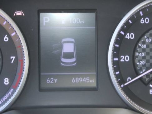 Used 2020 Hyundai Elantra SE FWD image 16