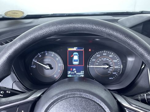 Certified 2023 Subaru Crosstrek 2.0i image 17