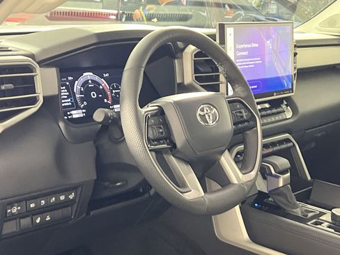 Used 2024 Toyota Sequoia Limited image 16