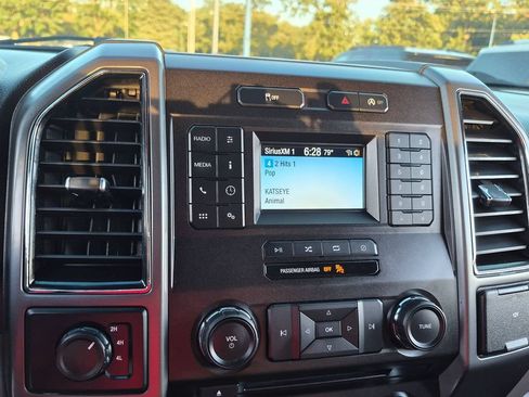 Used 2018 Ford F150 XLT w/ Trailer Tow Package AWD/4WD image 15