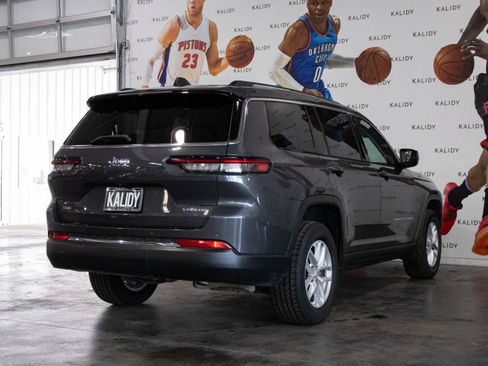 Used 2023 Jeep Grand Cherokee L Laredo RWD image 24