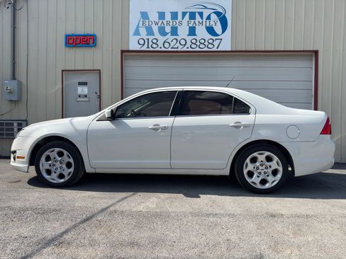 Used 2011 Ford Fusion SE FWD image 14