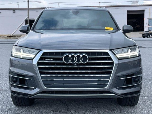 Used 2017 Audi Q7 3.0T Prestige AWD/4WD image 4