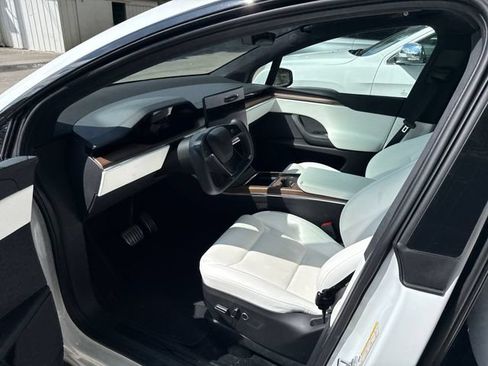 Used 2022 Tesla Model X AWD/4WD image 15
