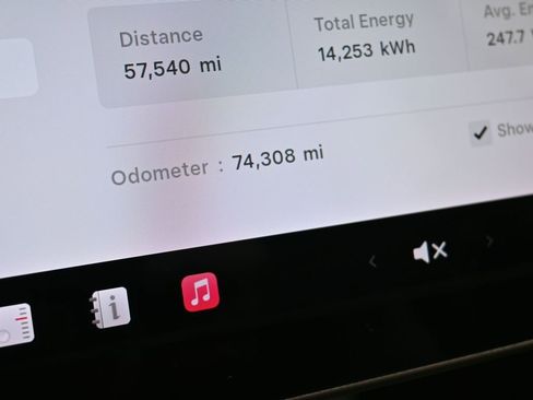 Used 2019 Tesla Model 3 image 27