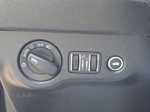 Used 2017 Dodge Charger SRT Hellcat w/ Harman/Kardon Audio Group image 13