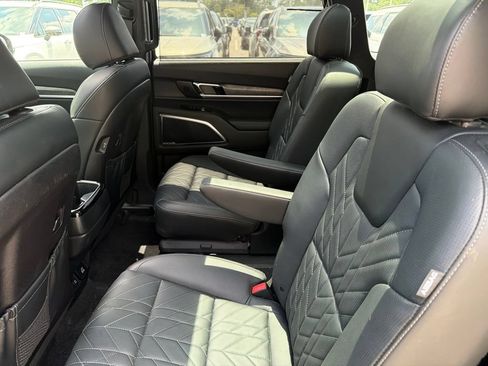 Certified 2025 Kia Telluride SX Prestige X-Line AWD/4WD image 22