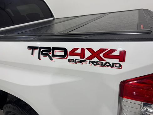 Used 2020 Toyota Tundra SR5 w/ TRD Off-Road Package AWD/4WD image 31
