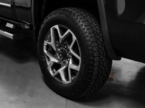 Used 2018 GMC Sierra 1500 SLT AWD/4WD image 74