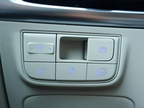 New 2026 Hyundai Tucson Limited image 25