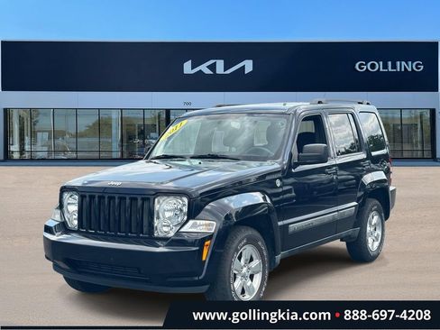 Used 2011 Jeep Liberty Sport w/ Popular Equipment Group AWD/4WD image 5