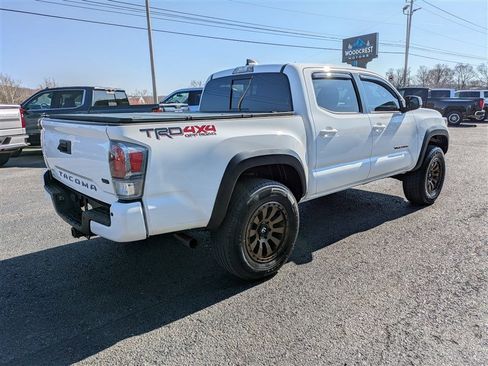 Used 2021 Toyota Tacoma TRD Off-Road w/ Technology Package AWD/4WD image 6
