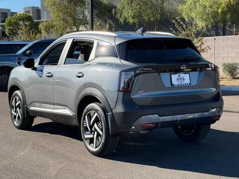 New 2026 Nissan Kicks SV w/ SV Premium Package FWD image 3
