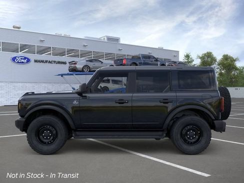 New 2026 Ford Bronco Outer Banks AWD/4WD image 3
