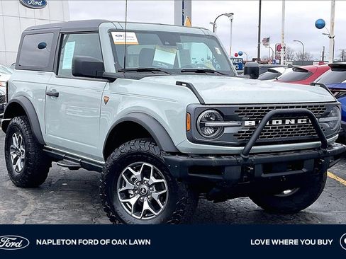 Certified 2024 Ford Bronco Badlands image 1
