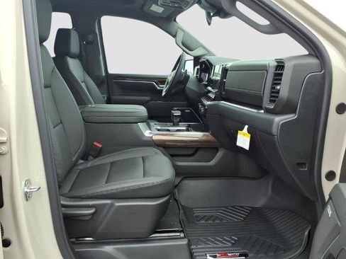 New 2026 Chevrolet Silverado 1500 RST w/ Safety Package AWD/4WD image 10